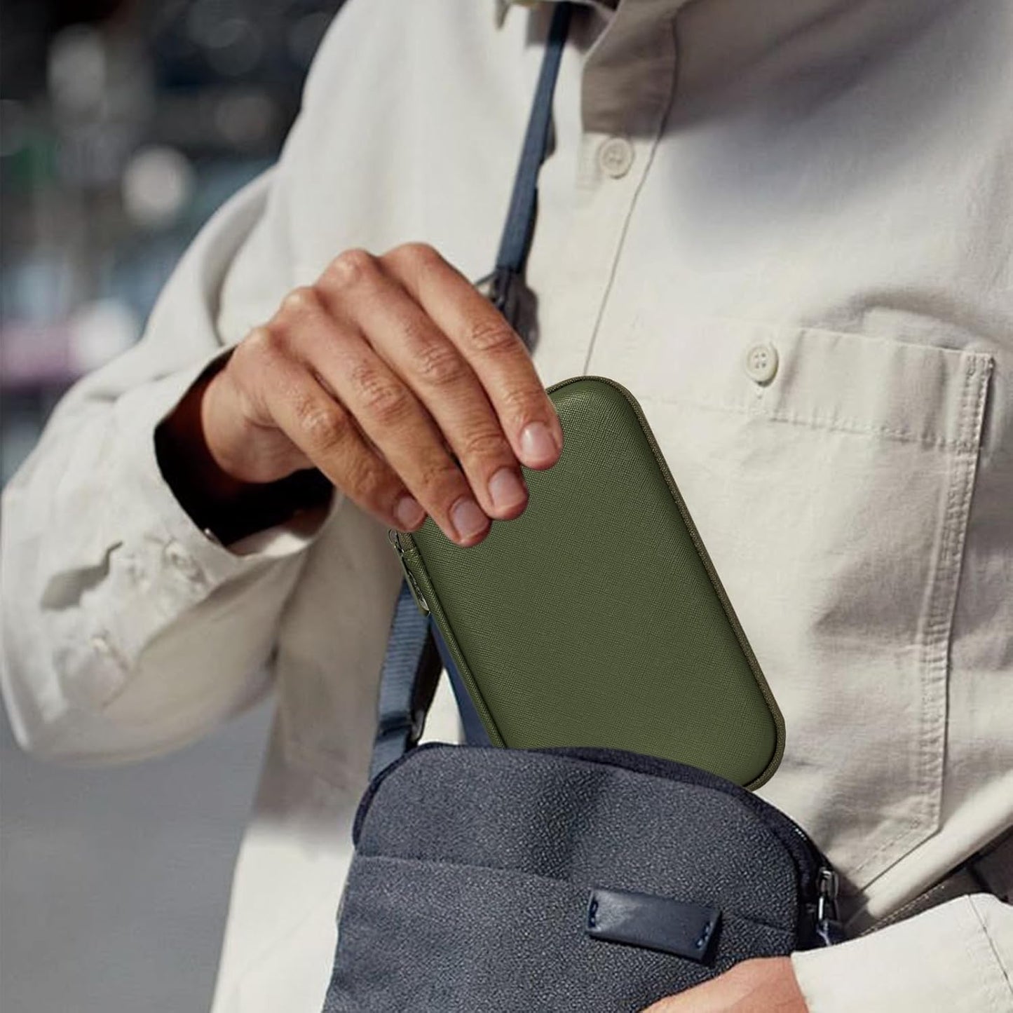 Bezwonna walizka do przechowywania z 4 tubkami, zestaw prezentowy Grinder Box Premium Stash Box, lekarstwo, pojemnik do przechowywania, mieści się w torbie, idealna w podróży (20 x 11 x 3 cm - PuffoShop